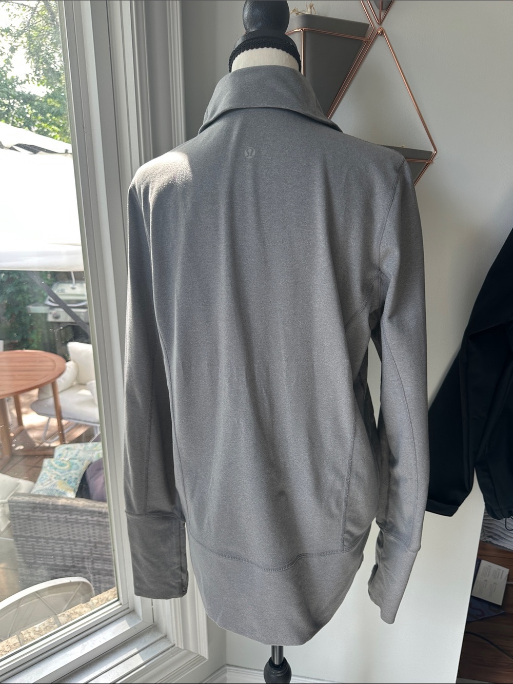 LULULEMON In Stride Women's Gray Full-Zip Athletic Jacket Sweatshirt Size 10 - Picture 5 of 8